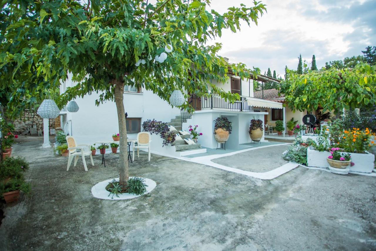 Aparthotel Iris Garden Retreat Korinth Exterior foto